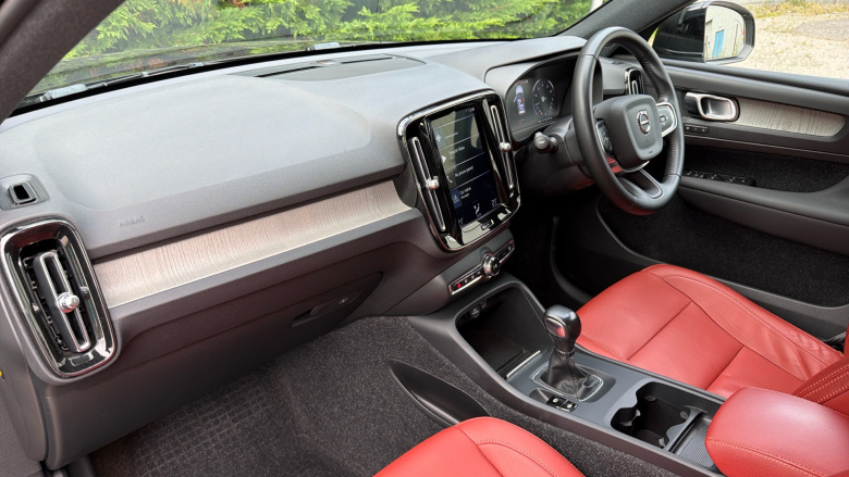 Volvo Xc40 1.5 T3 [163] Inscription 5dr Petrol Estate